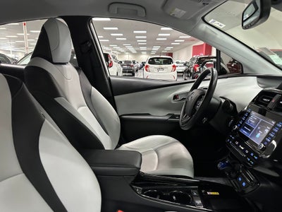 2022 Toyota Prius XLE