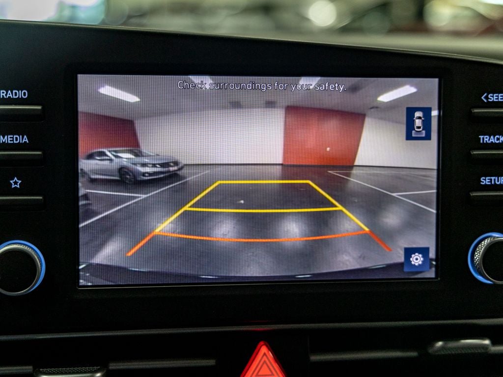 2023 Hyundai Elantra SE