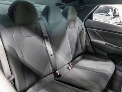 2023 Hyundai Elantra SE