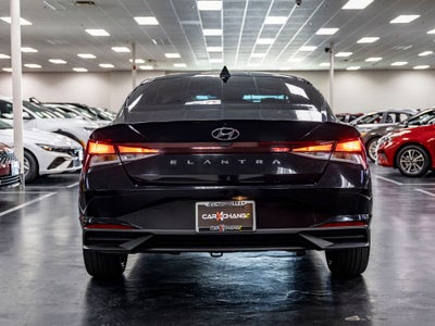 2023 Hyundai Elantra SE