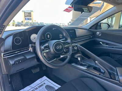 2024 Hyundai Elantra SEL