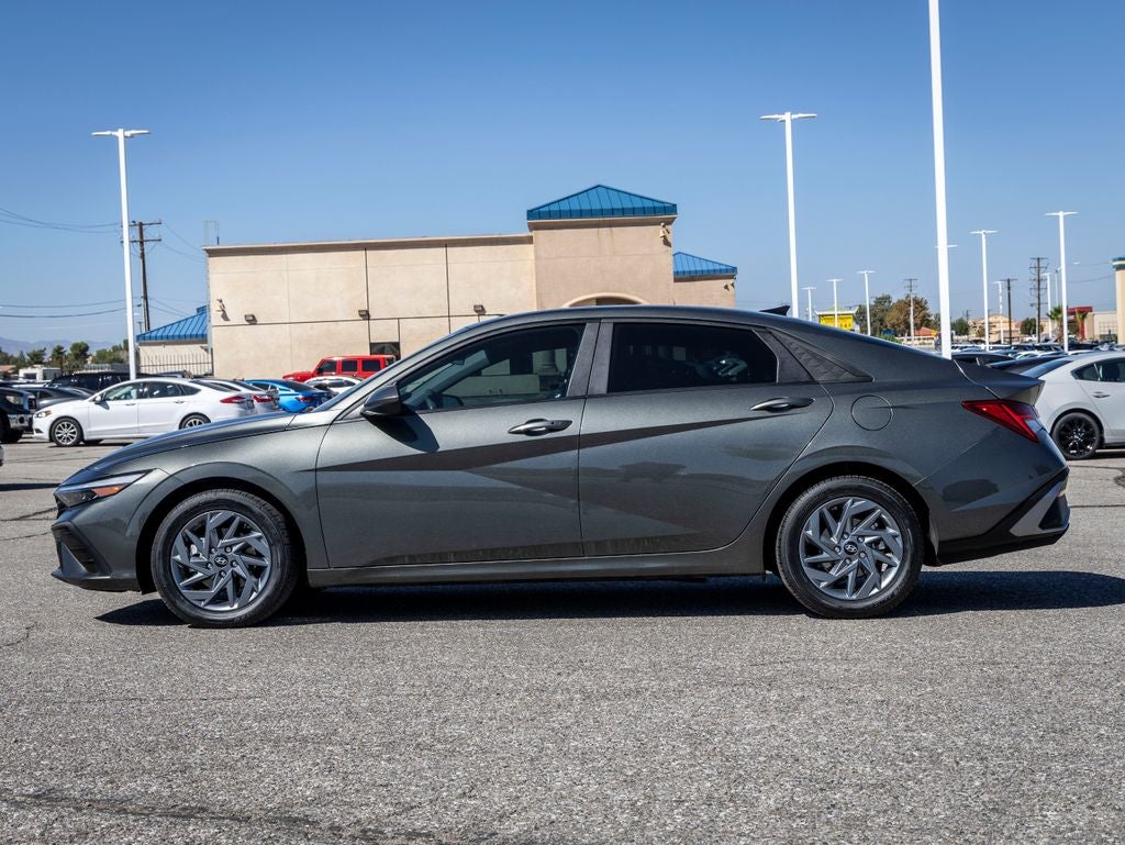 2024 Hyundai Elantra Hybrid Blue