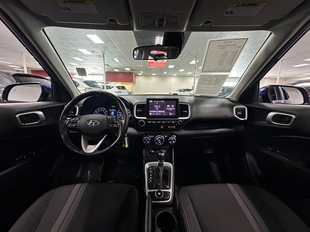 2022 Hyundai Venue SEL