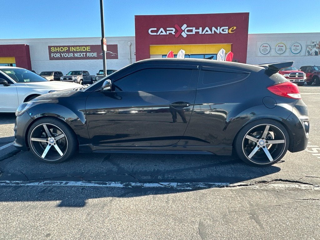 2013 Hyundai Veloster Turbo w/Black