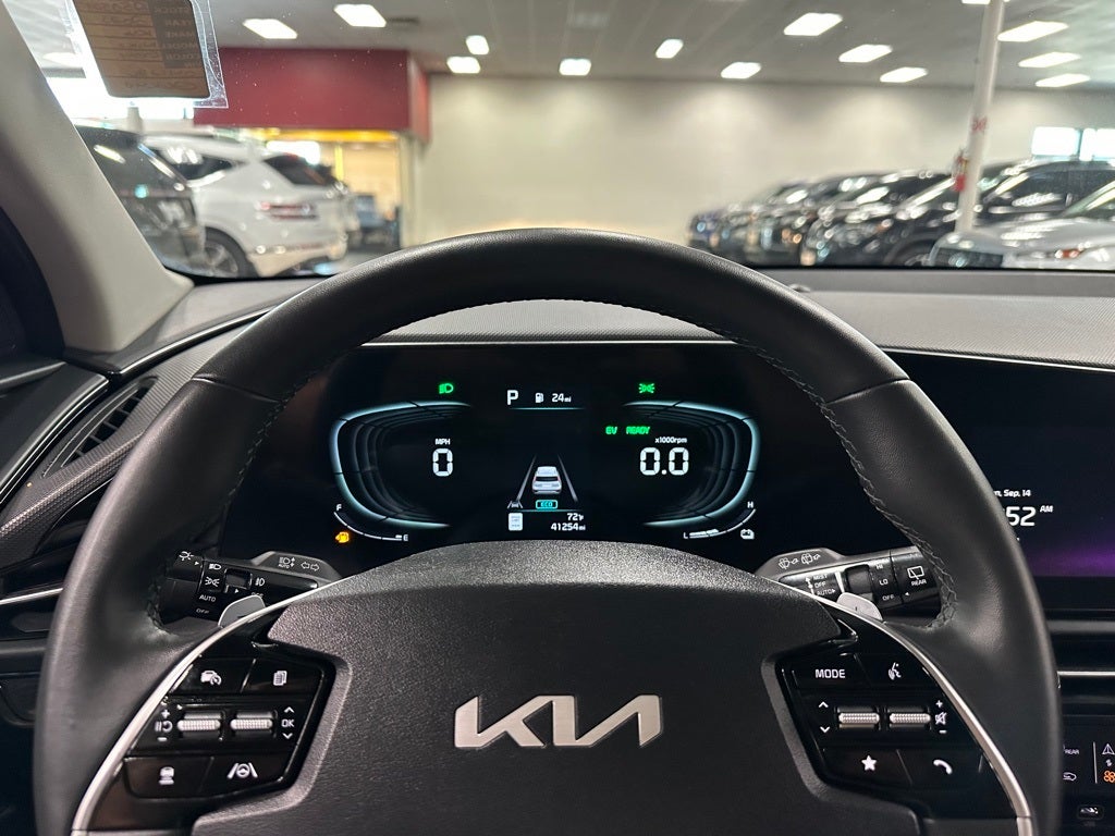 2023 Kia Niro EX Touring