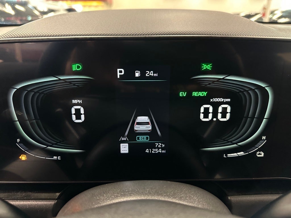 2023 Kia Niro EX Touring