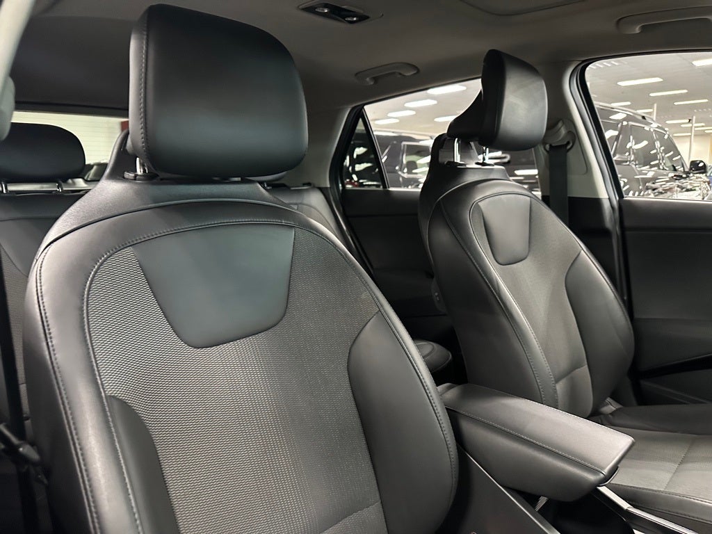 2023 Kia Niro EX Touring