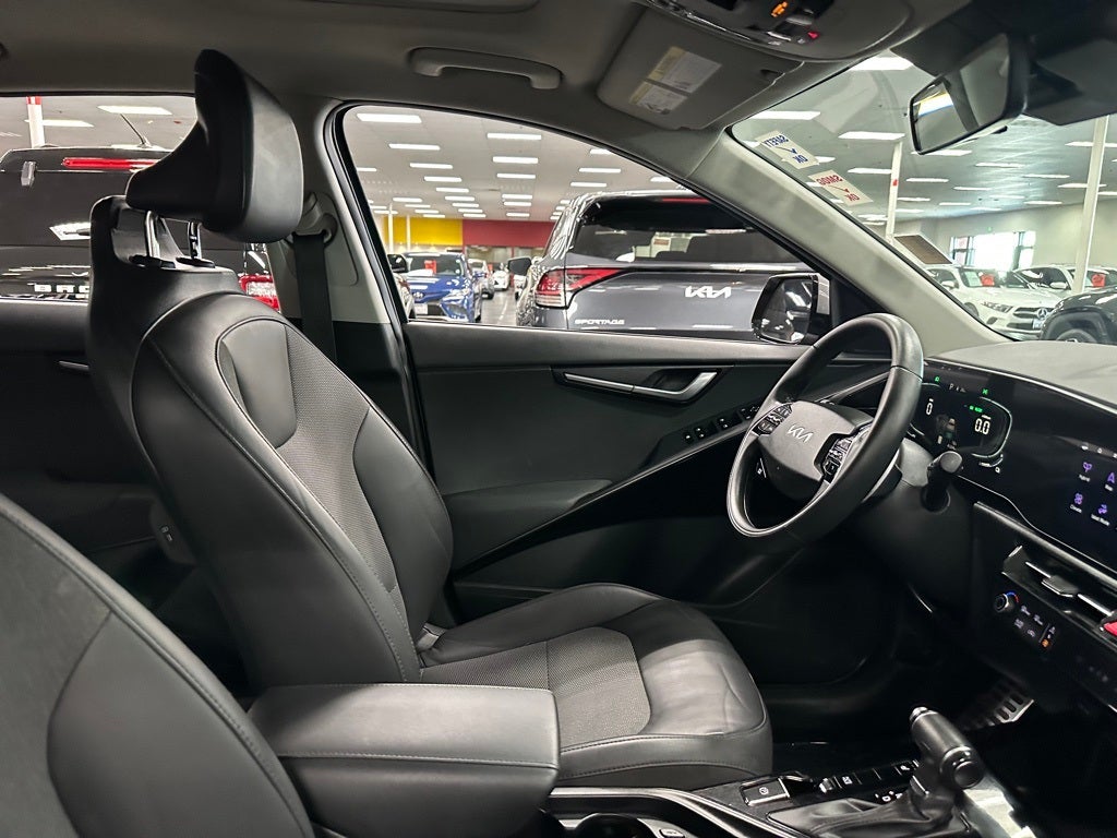 2023 Kia Niro EX Touring