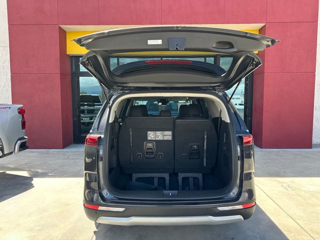 2022 Kia Carnival LXS
