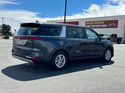 2022 Kia Carnival LXS