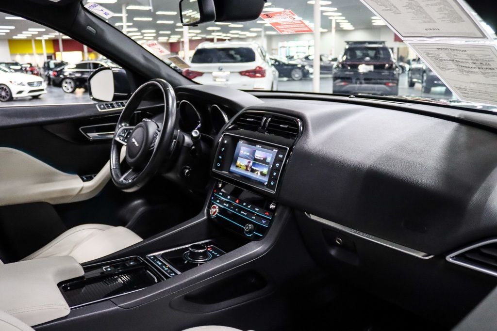 2018 Jaguar F-PACE 35t Prestige