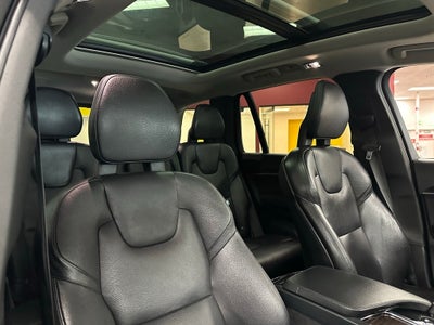 2018 Volvo XC90 T6 Momentum